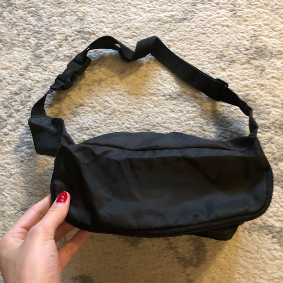 Classic black vintage Danvers Travel fanny pack - Picture 4 of 8